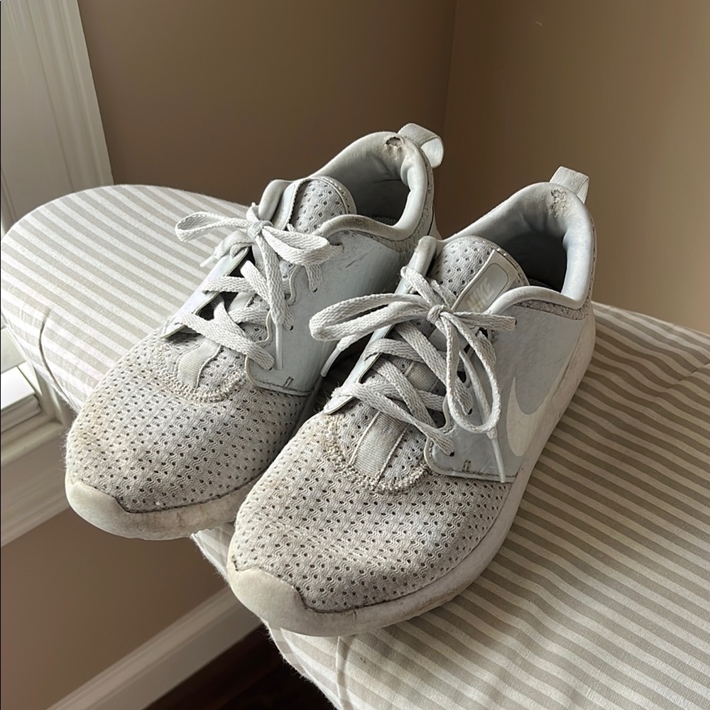 Nike women's golf shoes